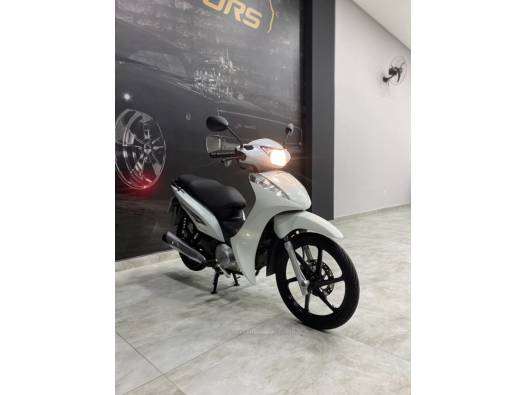 HONDA - BIZ 125 - 2015/2015 - Branca - R$ 13.850,00
