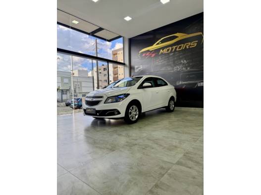 CHEVROLET - PRISMA - 2014/2014 - Branca - R$ 51.800,00